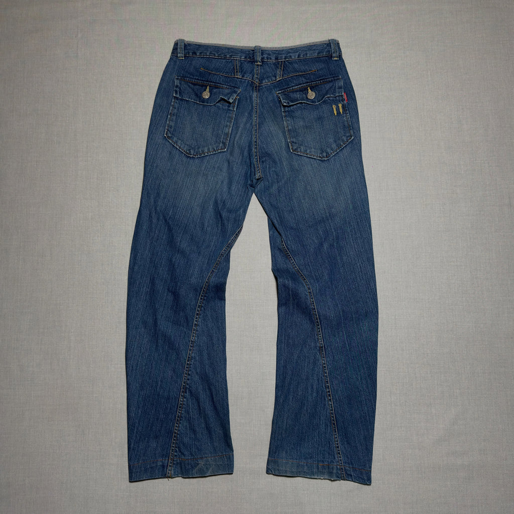 EDWIN // CONTRAST STITCH ENGINEERED DENIM (W-32)