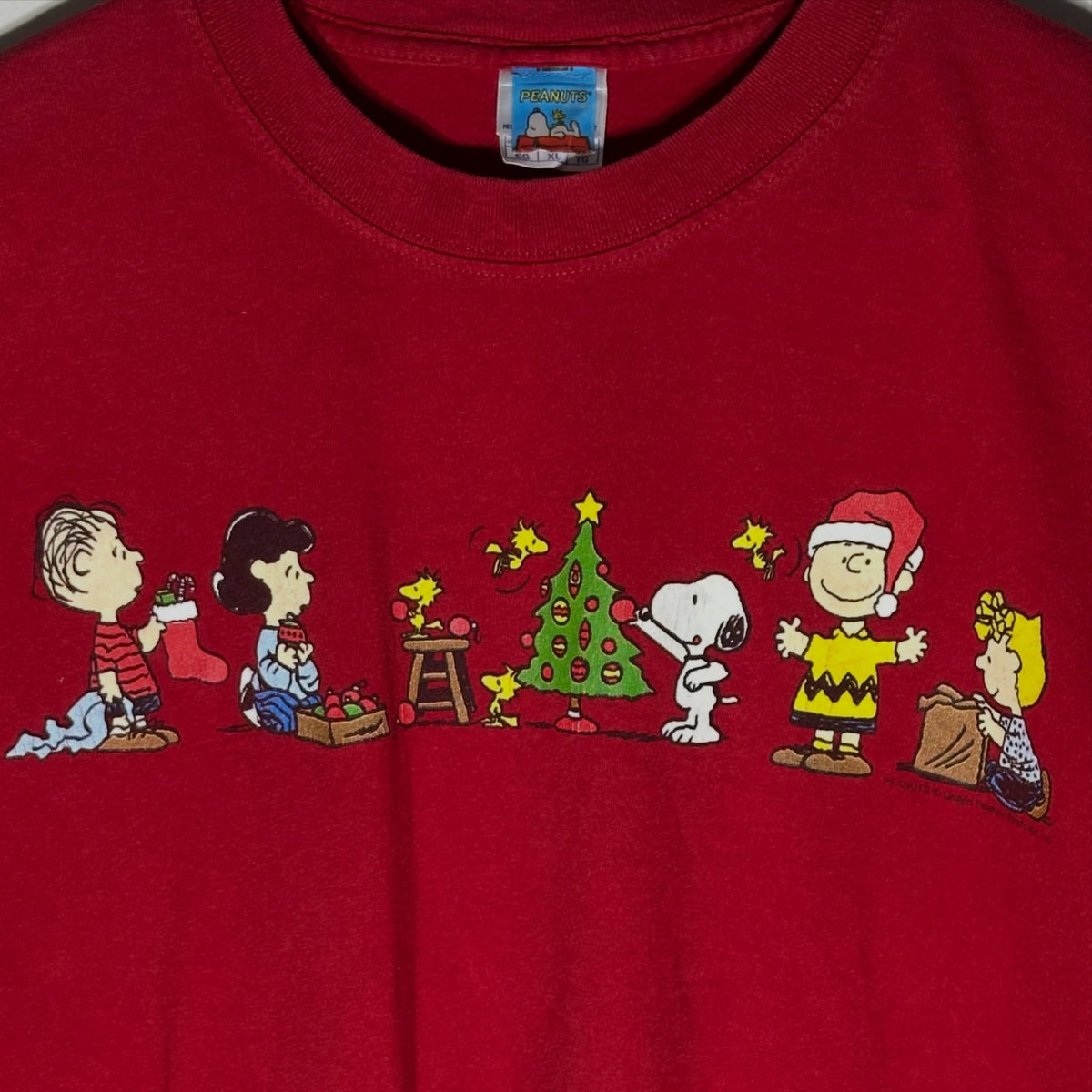 PEANUTS “CHRISTMAS CELEBRATION” (L|XL)