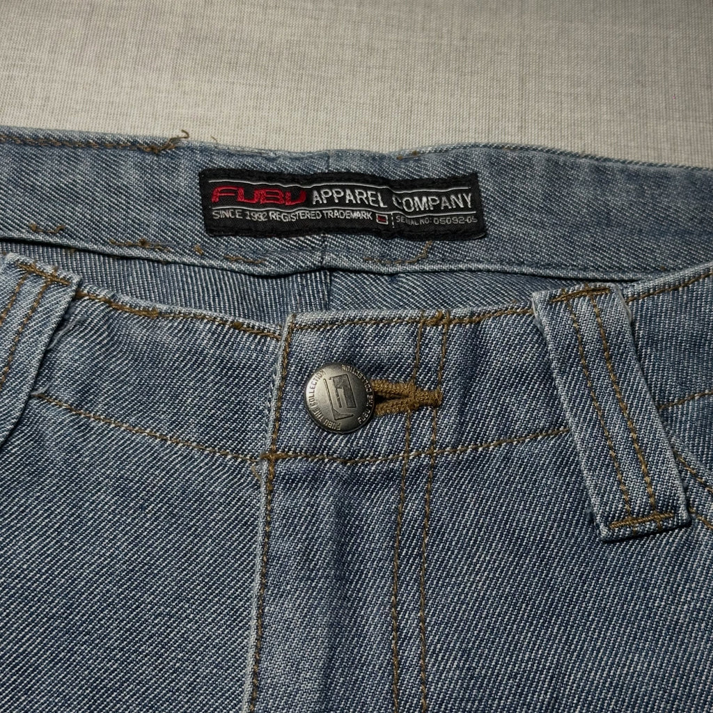 FUBU JEANS CO. // Y2K BAGGY DENIM (W-32) (L-44)