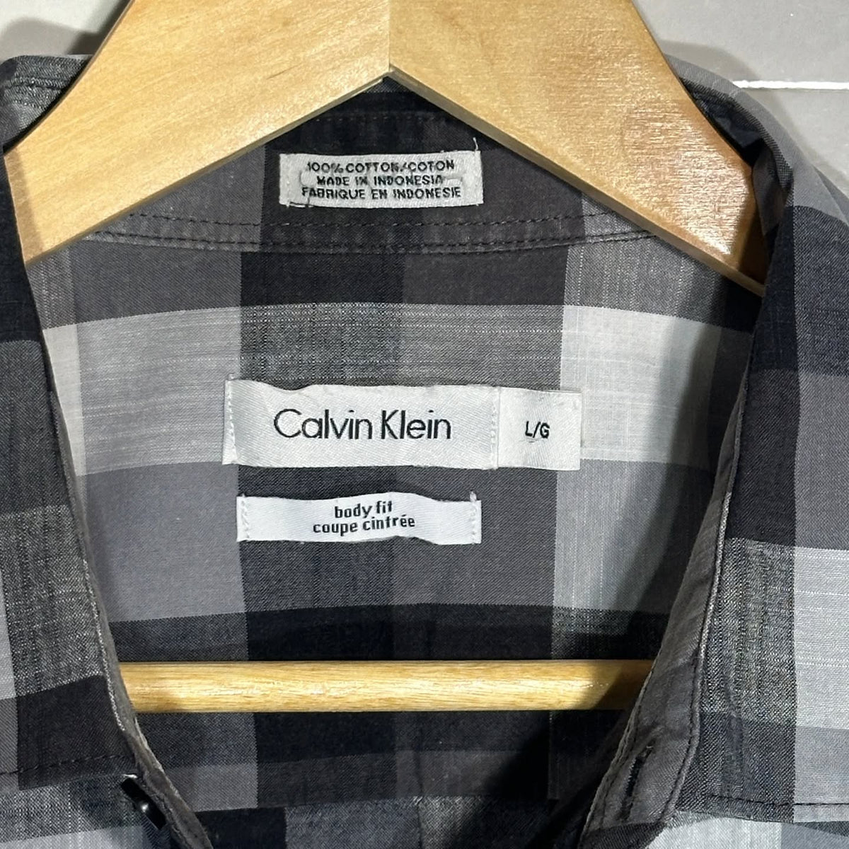 VINTAGE CALVIN KLEIN SHORT-SLEEVE SHIRT (M|L)
