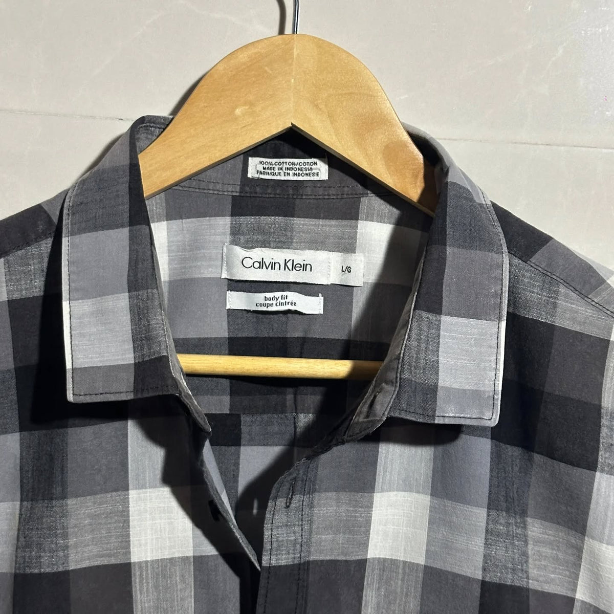 VINTAGE CALVIN KLEIN SHORT-SLEEVE SHIRT (M|L)