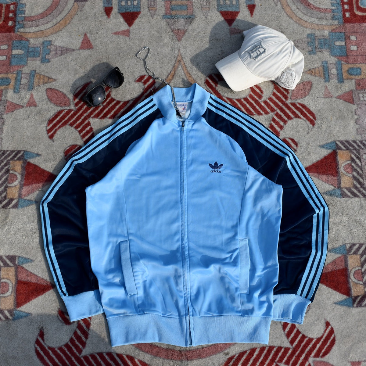 70s Vintage Adidas Originals Upper (M/L)