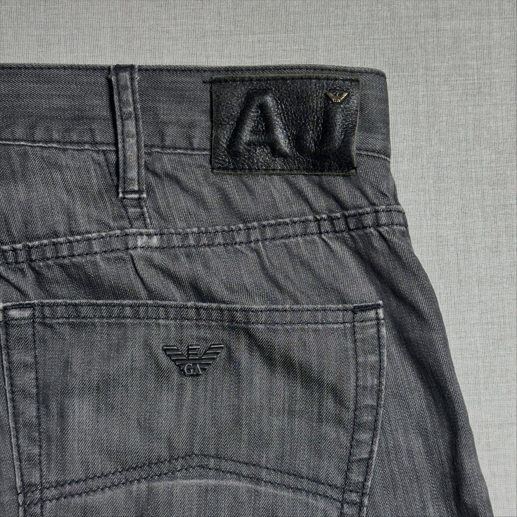 ARMANI JEANS // CLASSIC WASH GREY DENIM (W-38)(L-43)
