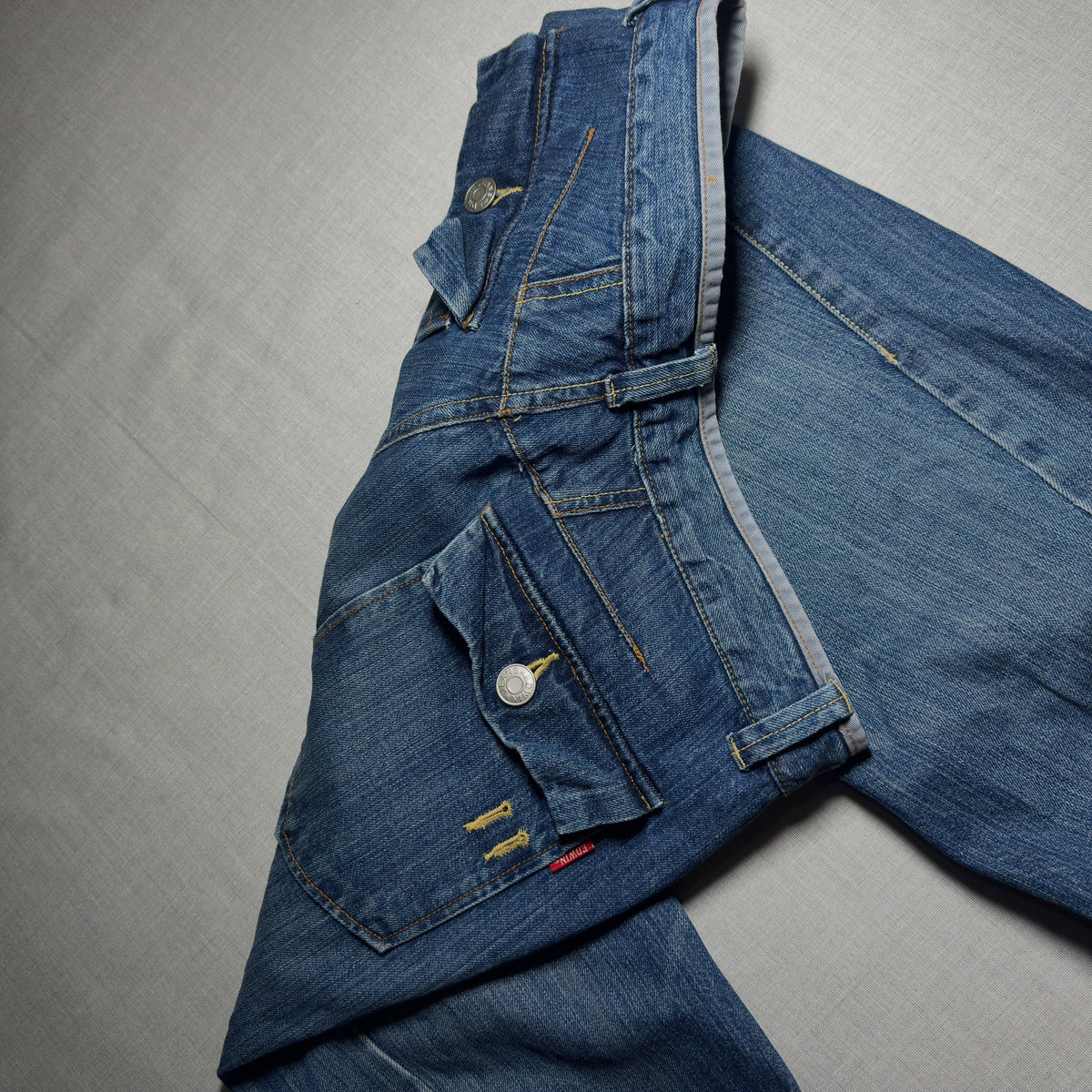 EDWIN // CONTRAST STITCH ENGINEERED DENIM (W-32)