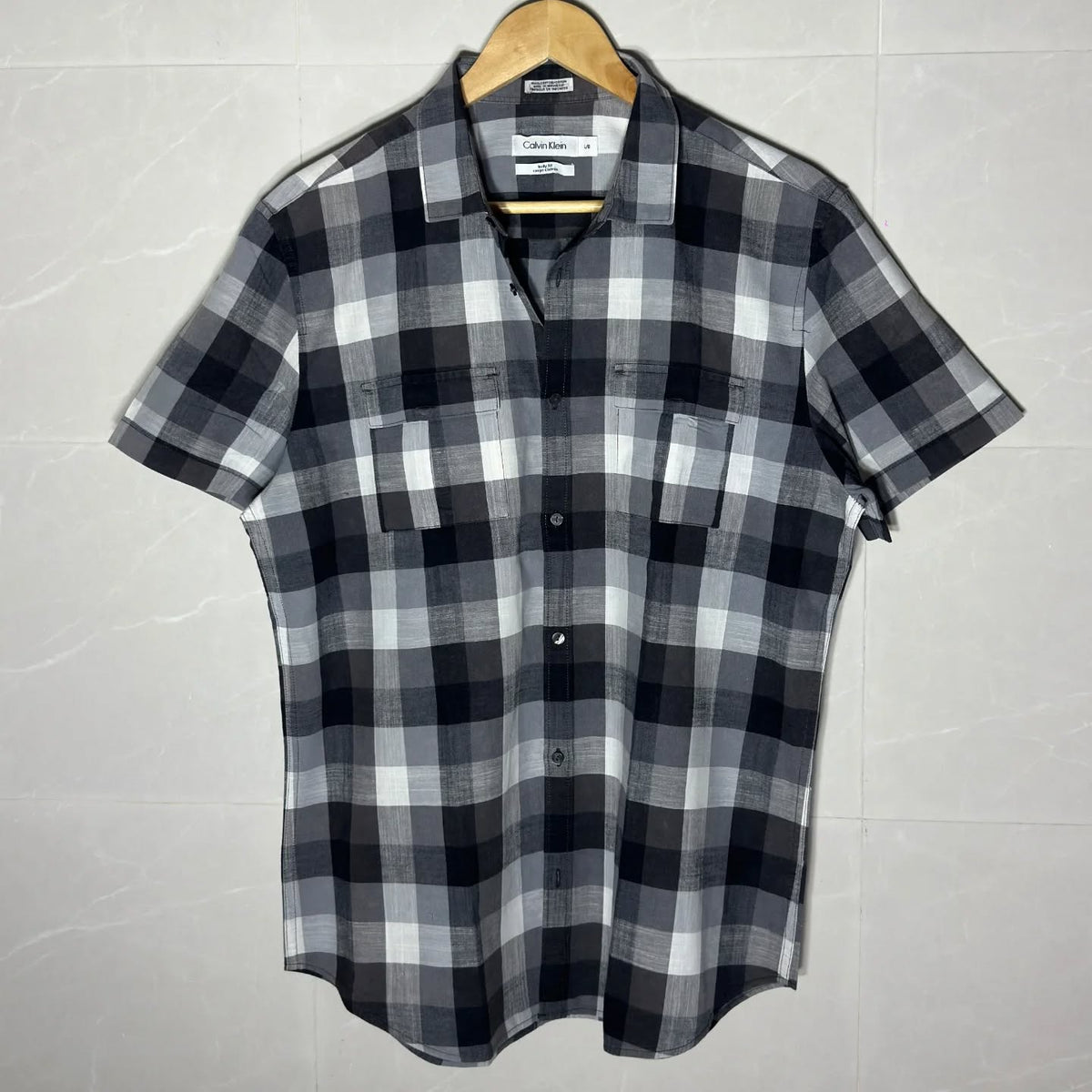 VINTAGE CALVIN KLEIN SHORT-SLEEVE SHIRT (M|L)