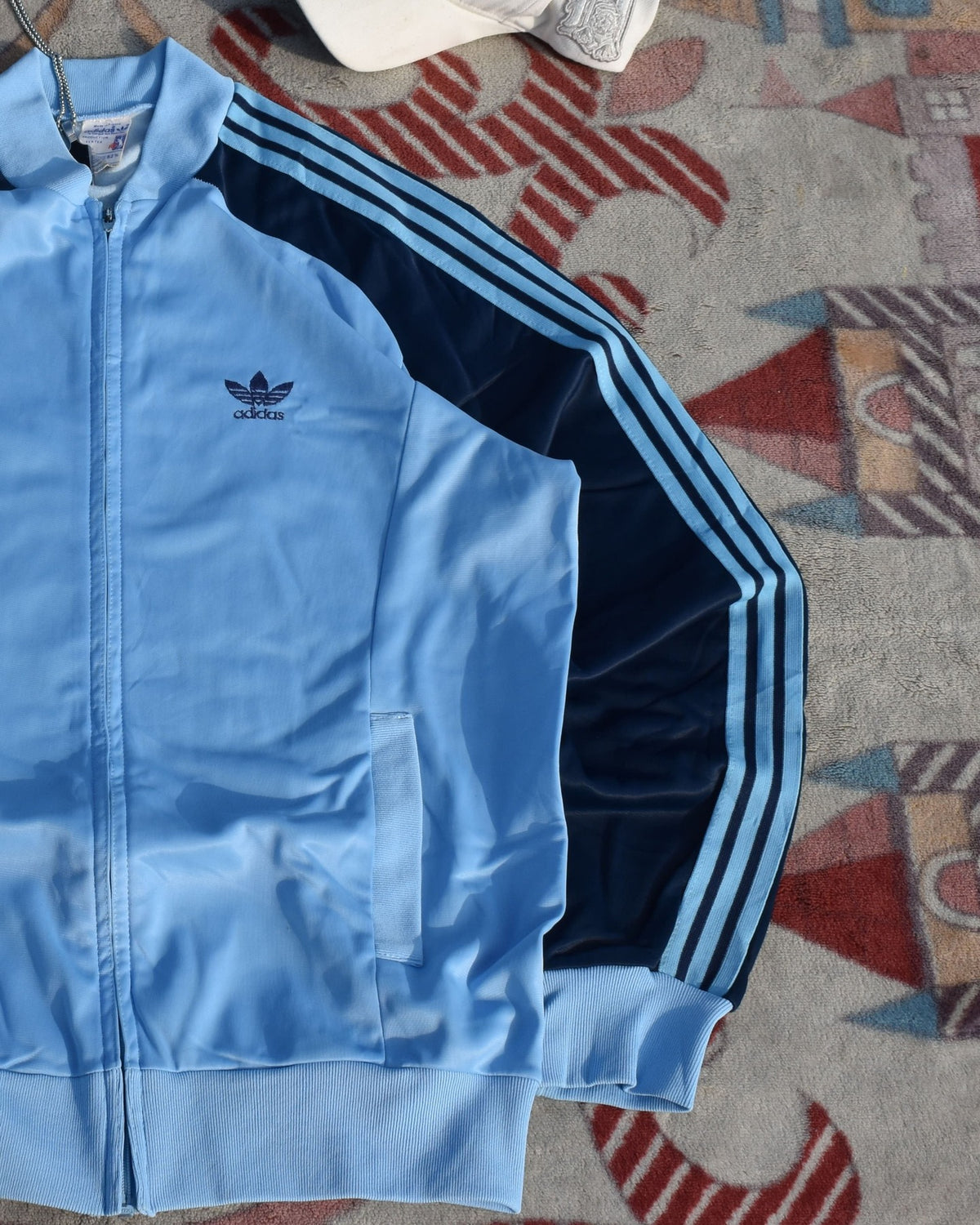 70s Vintage Adidas Originals Upper (M/L)