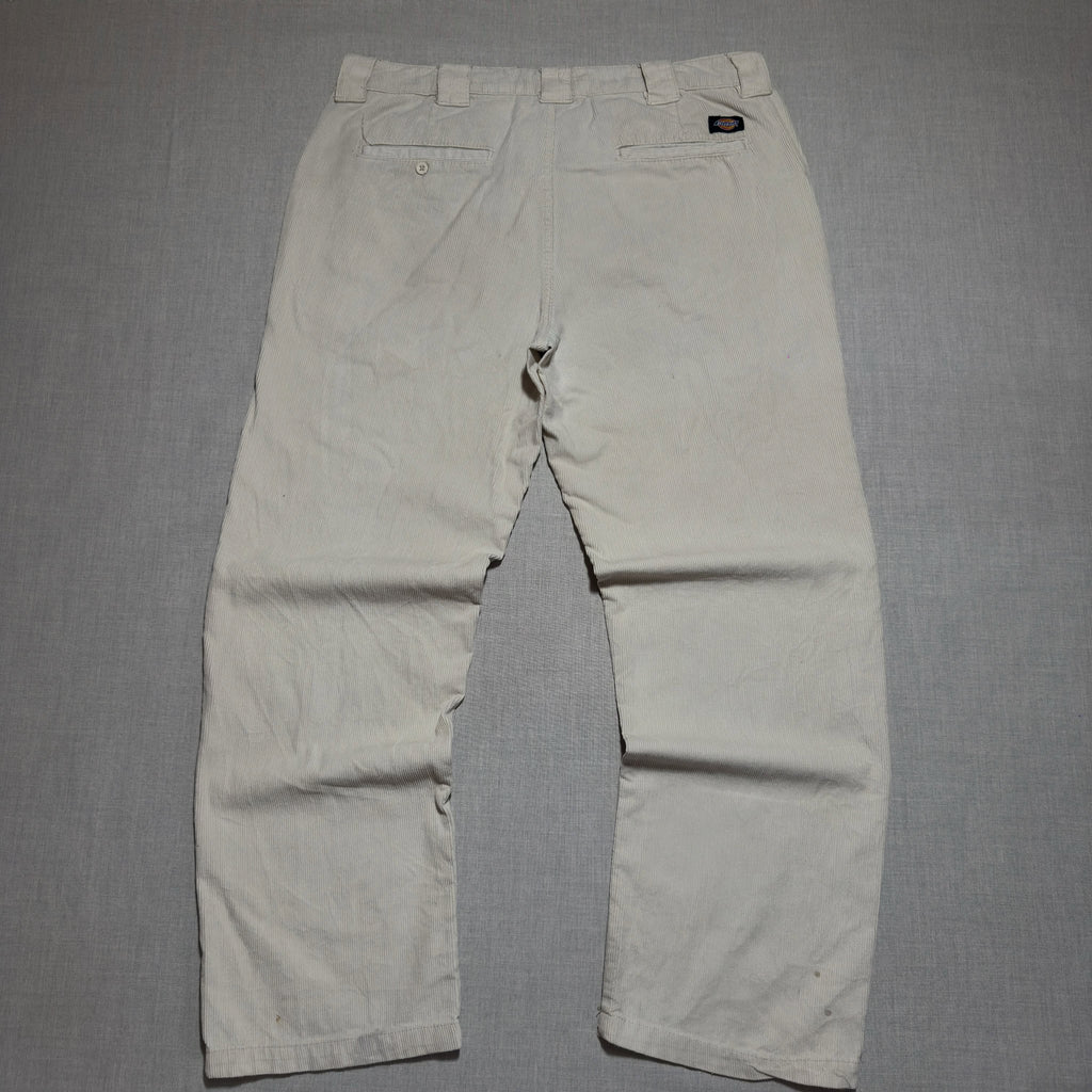 DICKIES // OFF-WHITE CORDUROY PANTS (W-36)