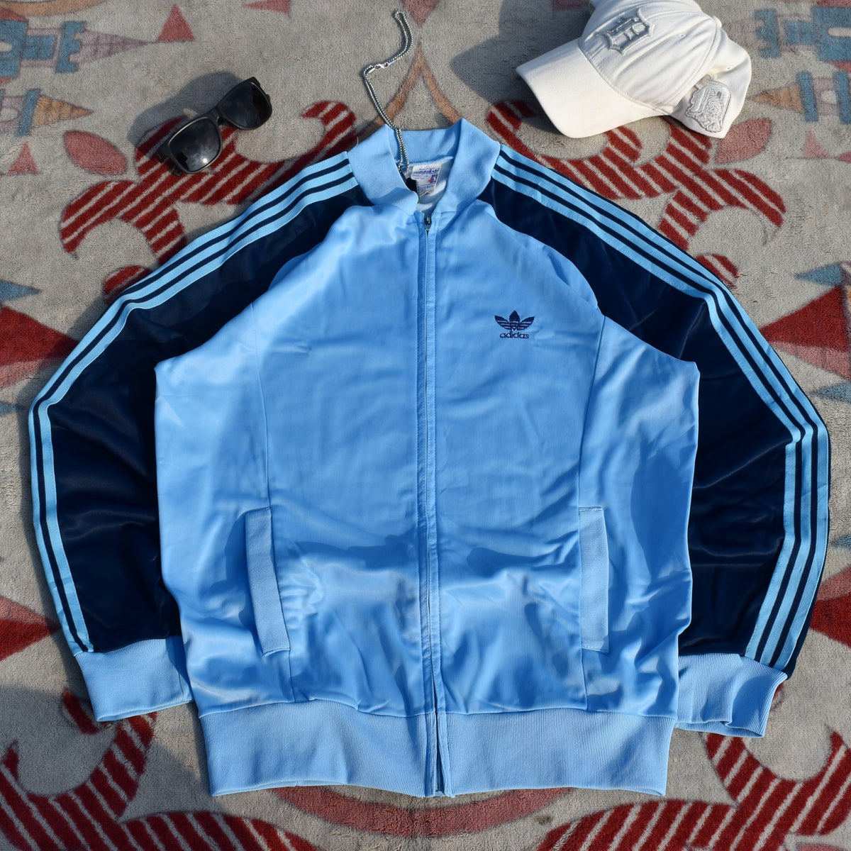 70s Vintage Adidas Originals Upper (M/L)