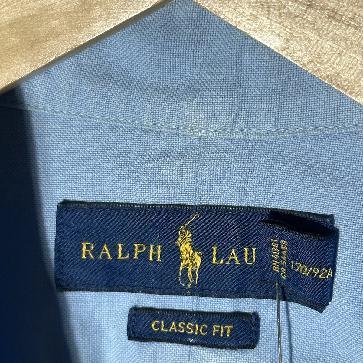 RALPH LAUREN LIGHT BLUE ‘CLASSIC FIT’ SHIRT (M|L)