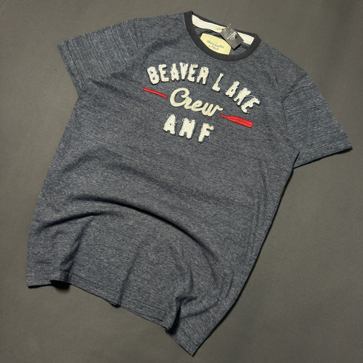 ABERCROMBIE &amp; FITCH BEAVER LAKE CREW TEE (M)