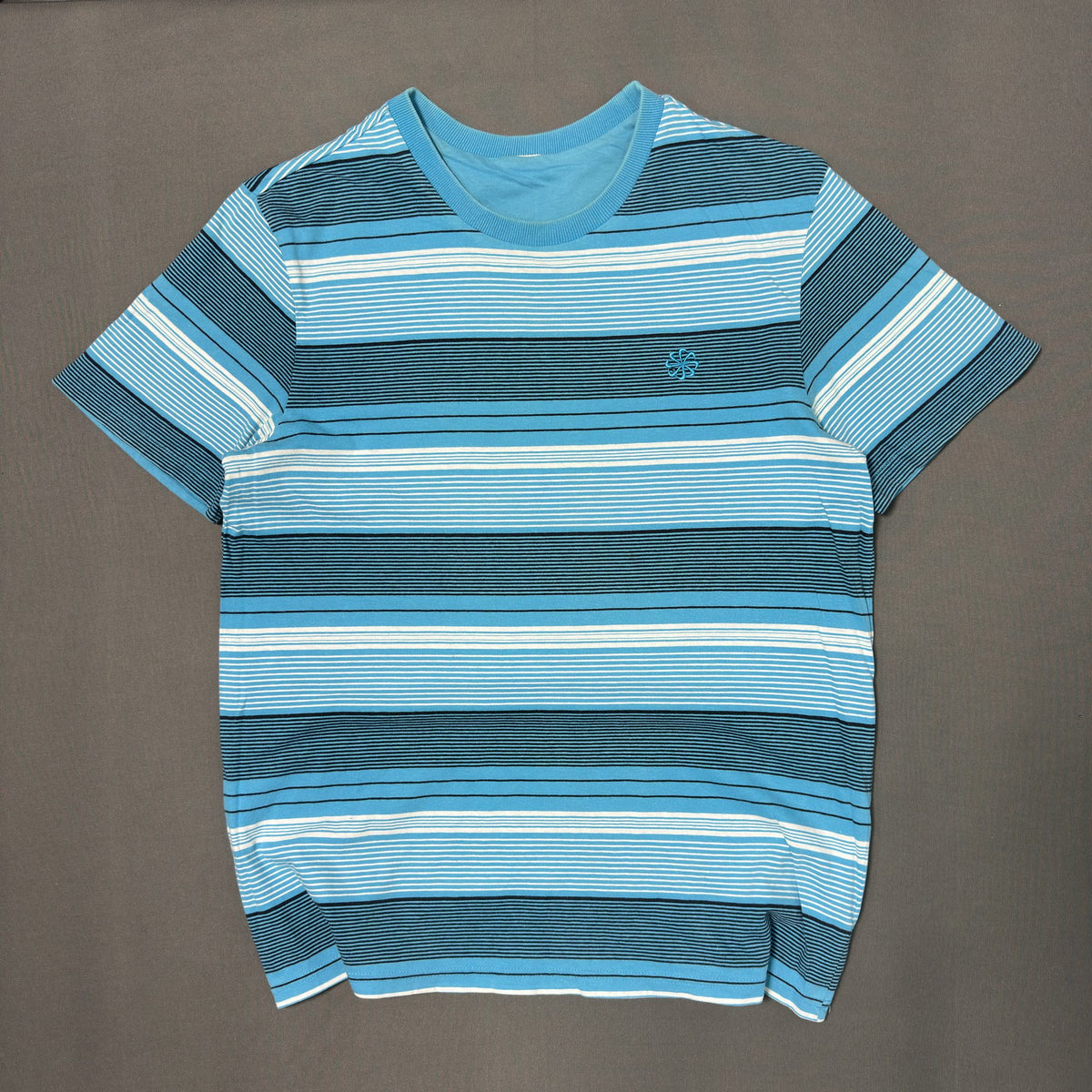 NIKE Vintage REVERSIBLE BLUE STRIPED TEE  (S|M)