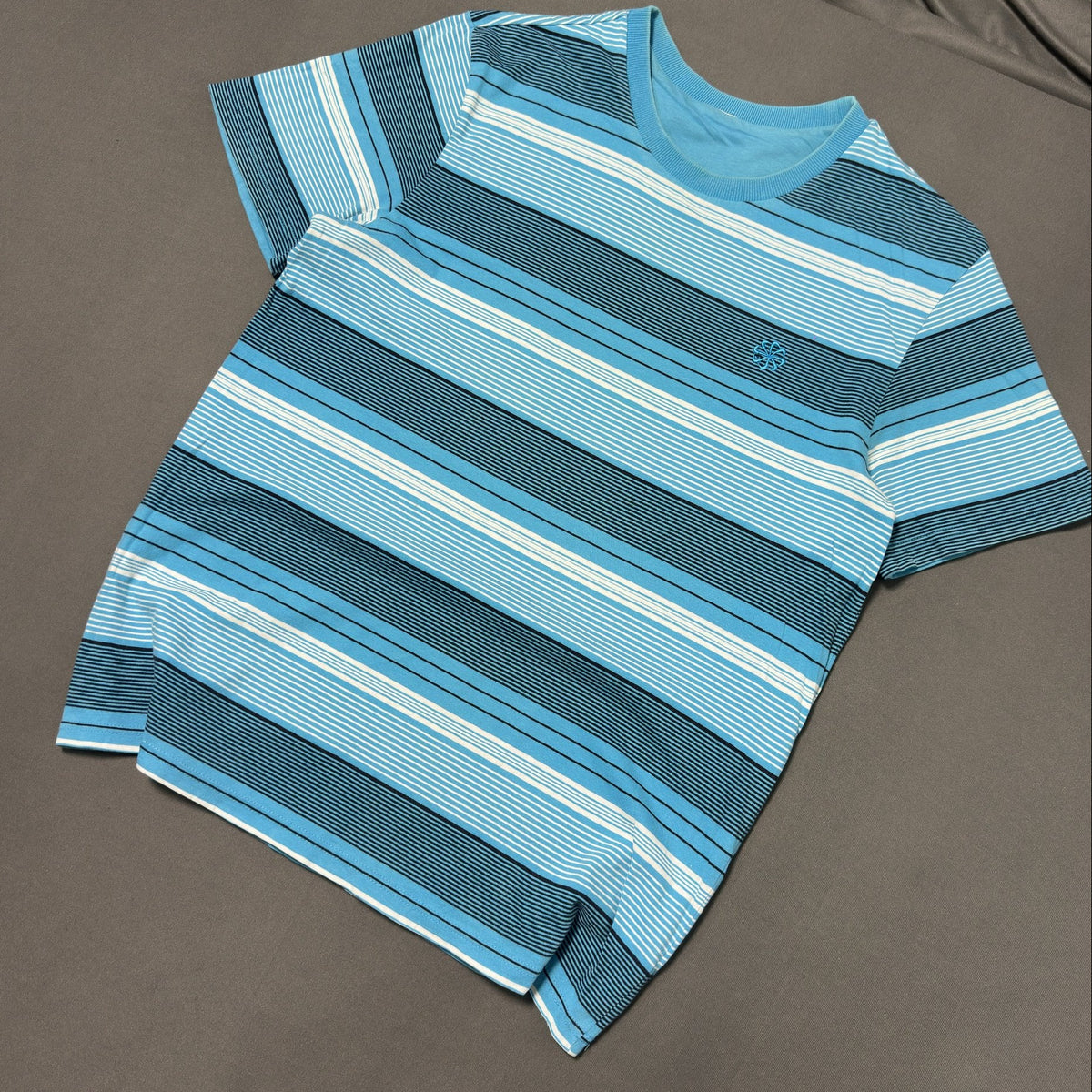 NIKE Vintage REVERSIBLE BLUE STRIPED TEE  (S|M)